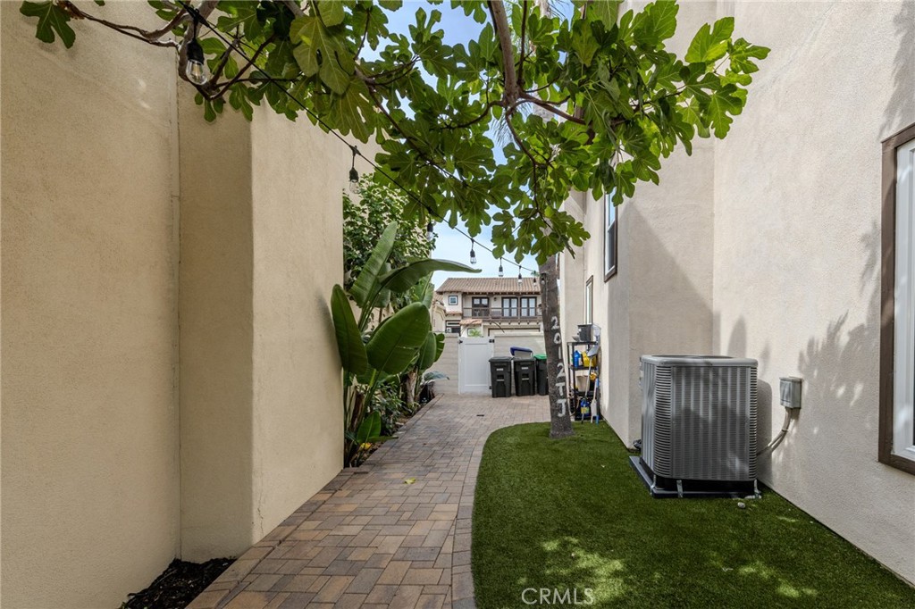 13362 Portal, Tustin CA 92782 - photo 43