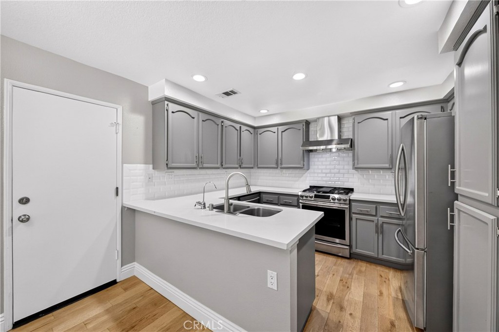 13410 Via Alicante, Tustin CA 92782 - photo 7