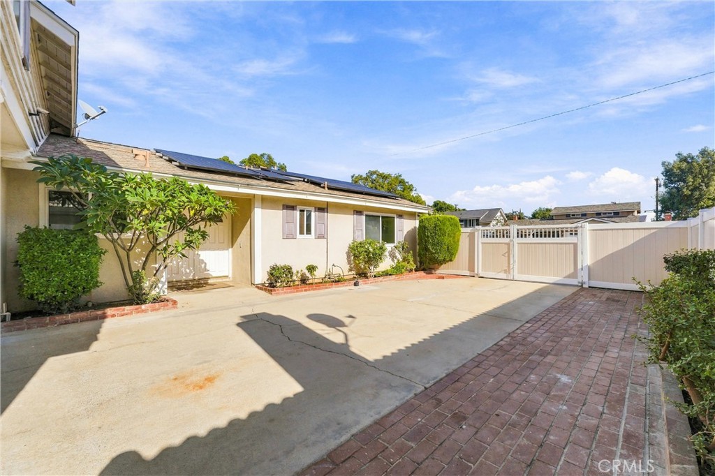 13431 Epping Way, Tustin CA 92780 - photo 5