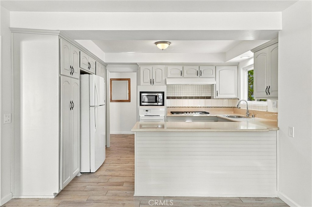 13431 Epping Way, Tustin CA 92780 - photo 12
