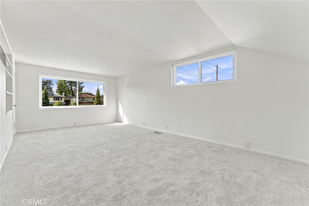 LARGE Upstairs Guest Bedroom #3 - 13431 Epping Way, Tustin CA 92780 - photo 24