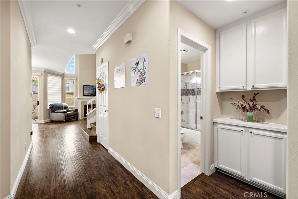 Entry - 13462 Savanna, Tustin CA 92782 - photo 5