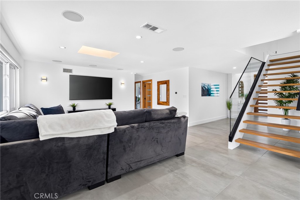 13532 Loretta, Tustin CA 92780 - photo 11