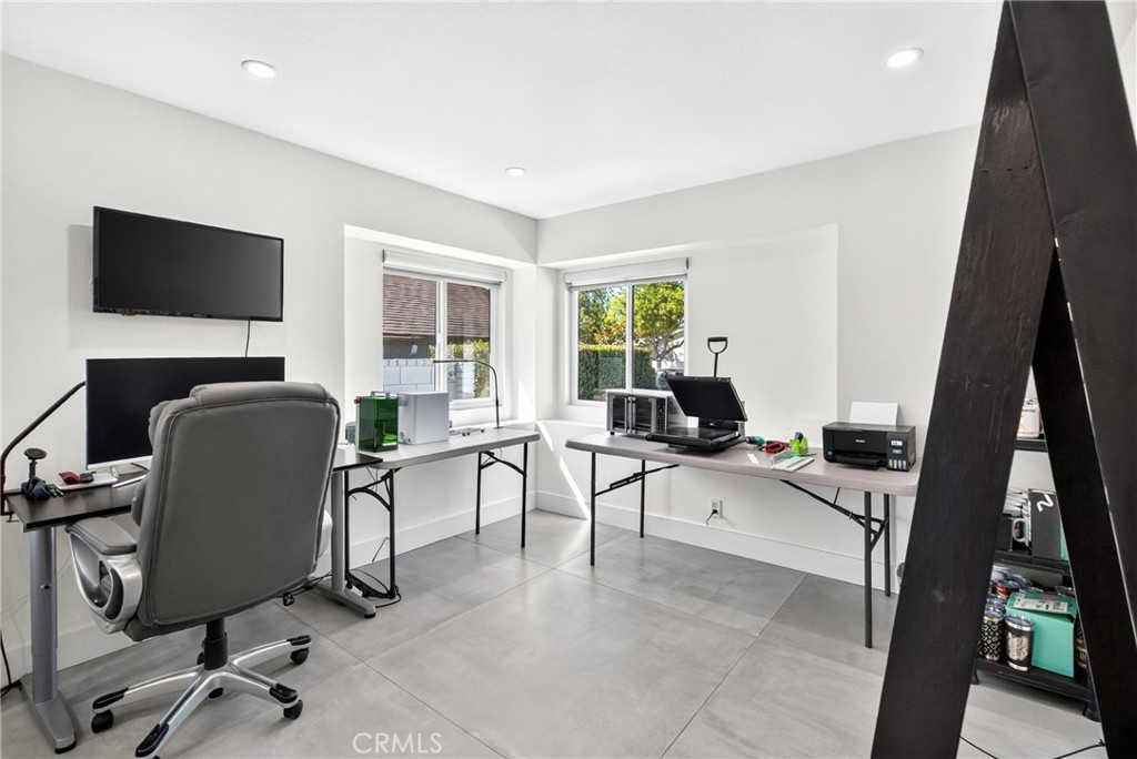 13532 Loretta, Tustin CA 92780 - photo 32