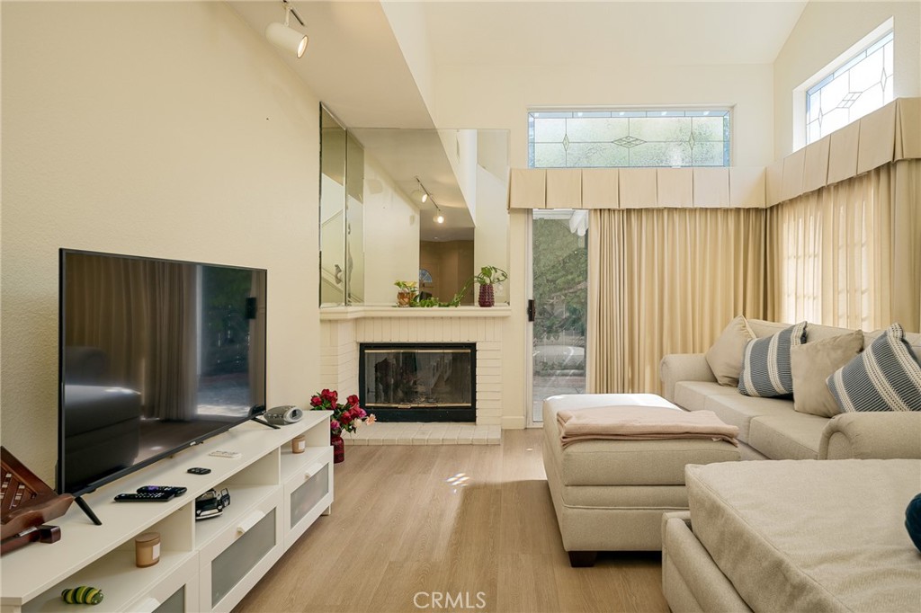 13576 Eucalyptus Street, Tustin CA 92782 - photo 7