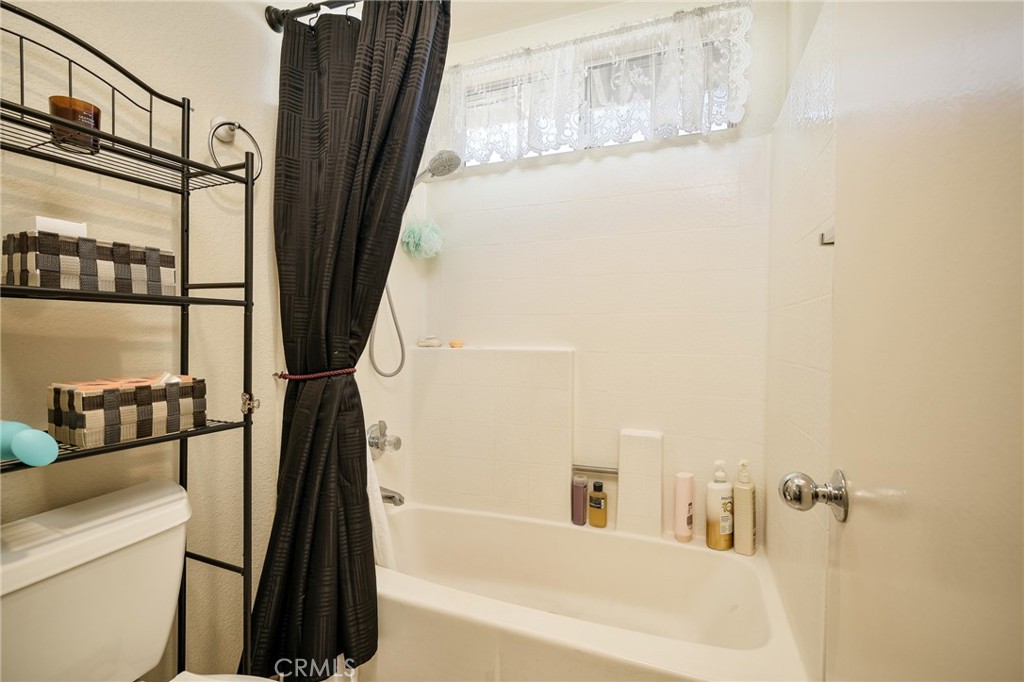 13576 Eucalyptus Street, Tustin CA 92782 - photo 14