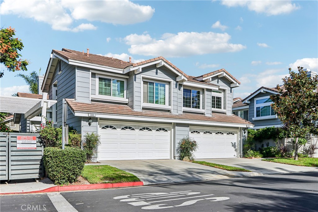 13595 Banyon, Tustin CA 92782 - photo 2