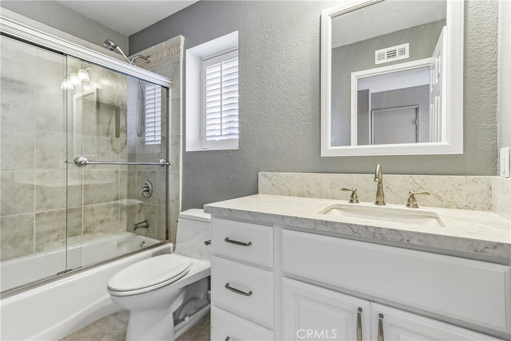 13595 Banyon, Tustin CA 92782 - photo 28