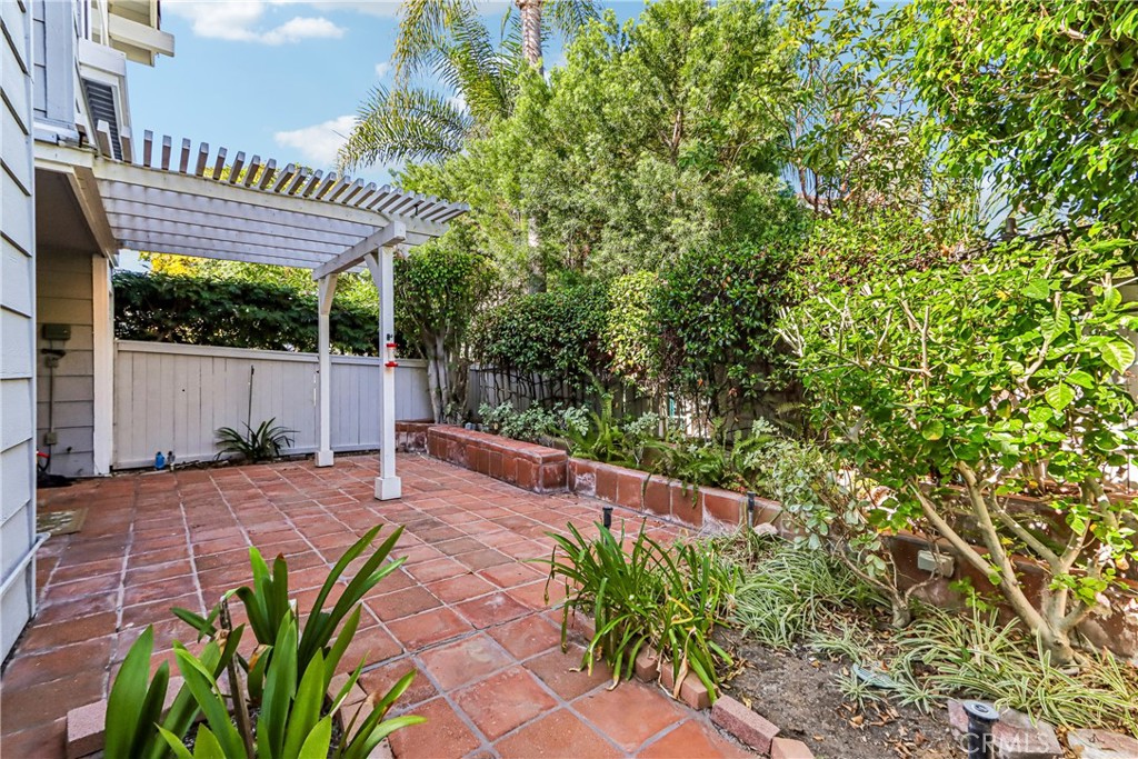 13595 Banyon, Tustin CA 92782 - photo 32