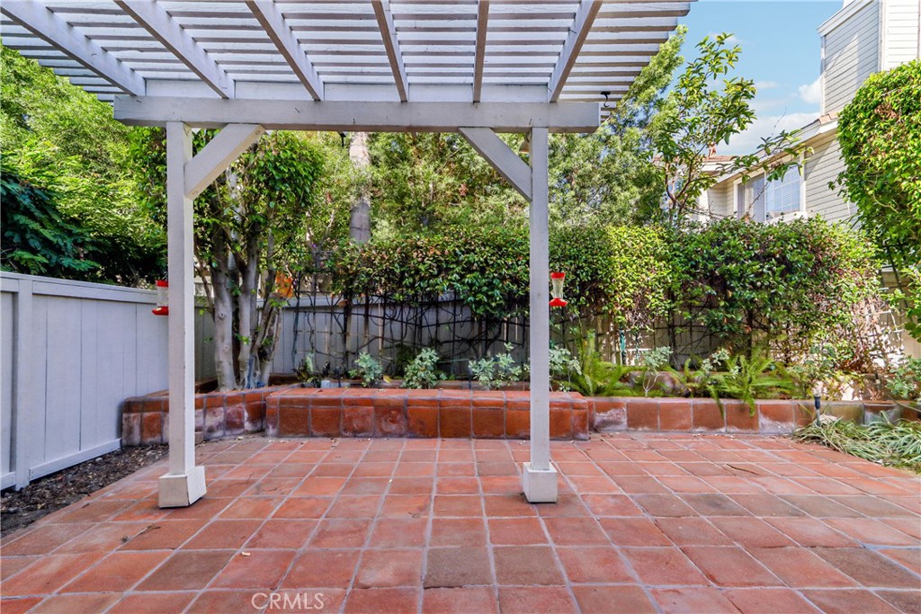 13595 Banyon, Tustin CA 92782 - photo 33