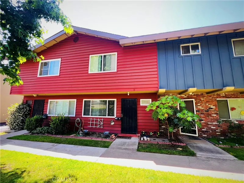 13666 Red Hill 63, Tustin