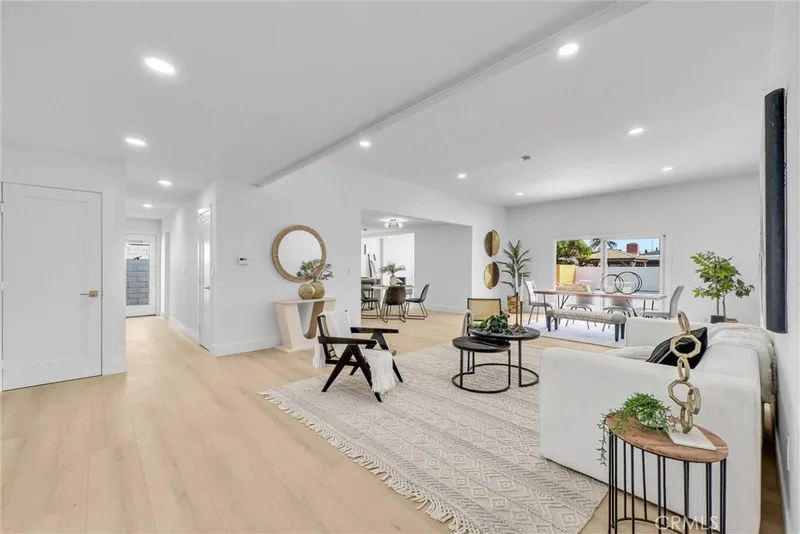13682 Carroll, Tustin, CA 92780