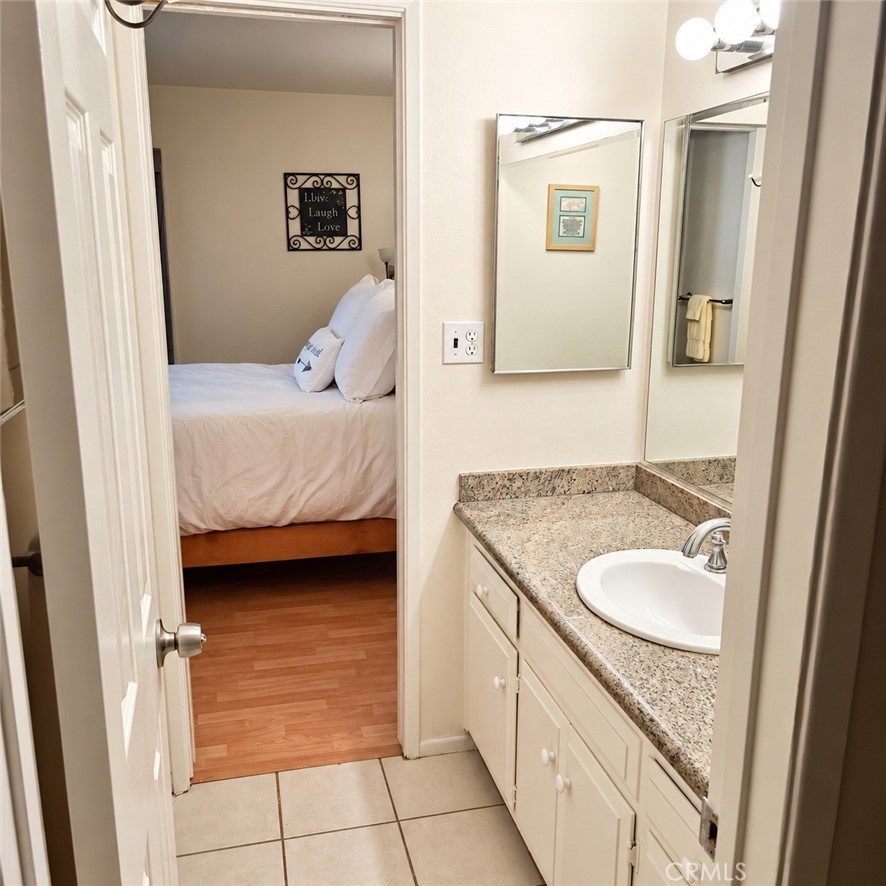 Secondary Bth to Bed2 - 13722 Red Hill Avenue 35, Tustin CA 92780 - photo 20