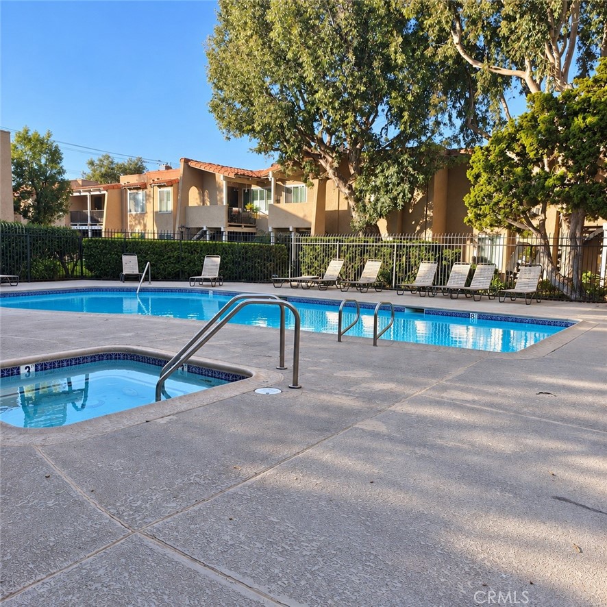 Community Pool - 13722 Red Hill Avenue 35, Tustin CA 92780 - photo 22