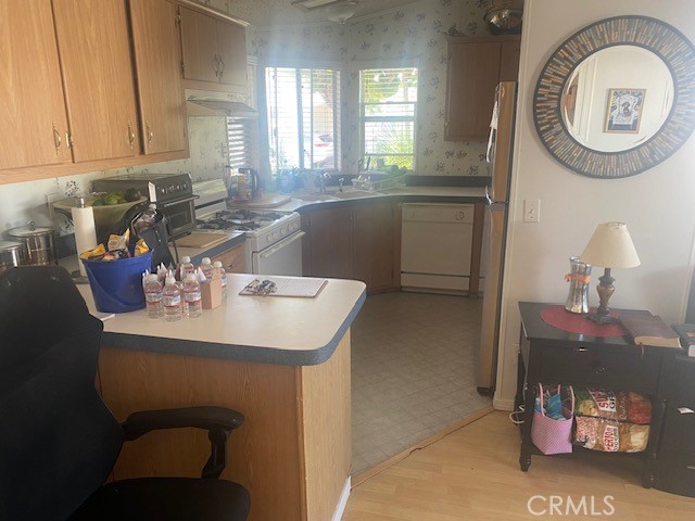 138 E Balboa, Tustin CA 92780 - photo 3