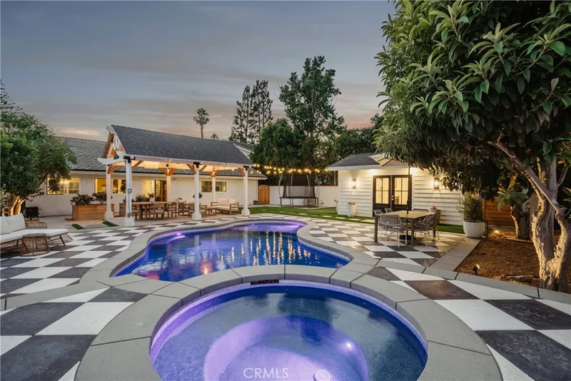 13822 Henstridge Circle, Tustin, CA 92780