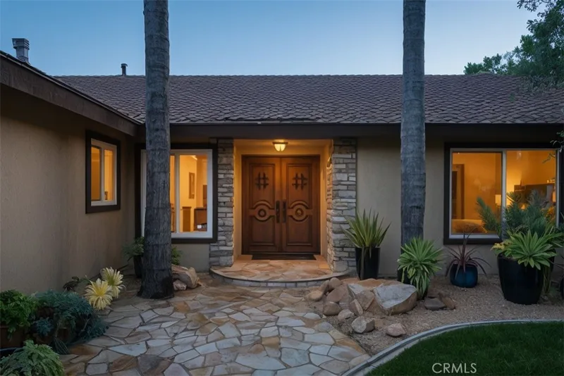 13831 Loretta, Tustin