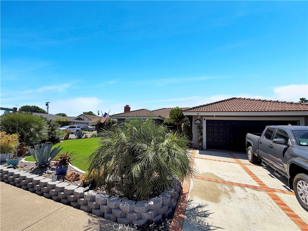 13841 Loretta, Tustin CA 92780 - photo 9