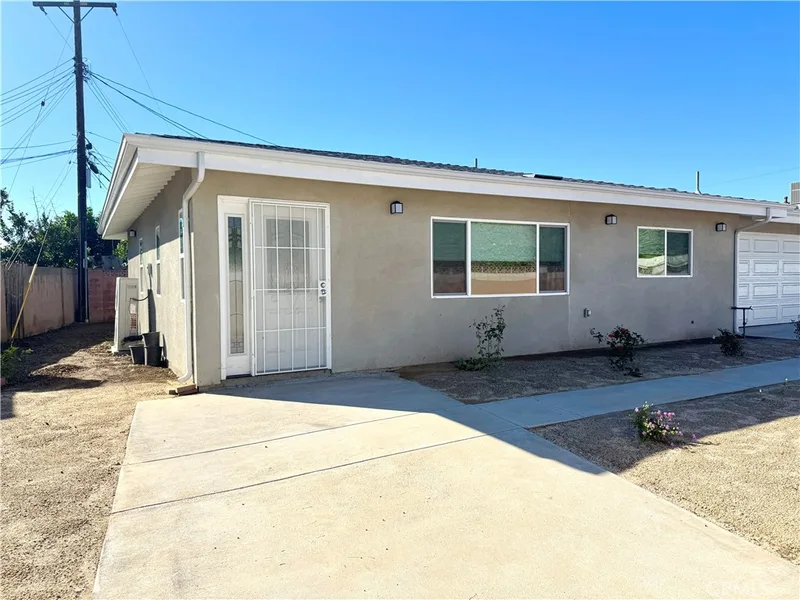 14062 Carfax 2, Tustin, CA 92780