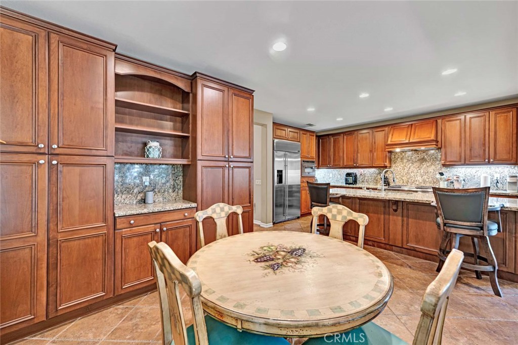 1407 Williamsburg Street, Tustin CA 92782 - photo 8