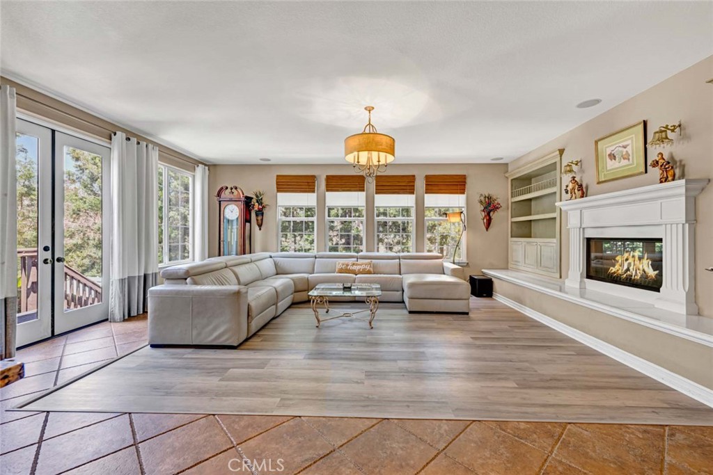 1407 Williamsburg Street, Tustin CA 92782 - photo 9