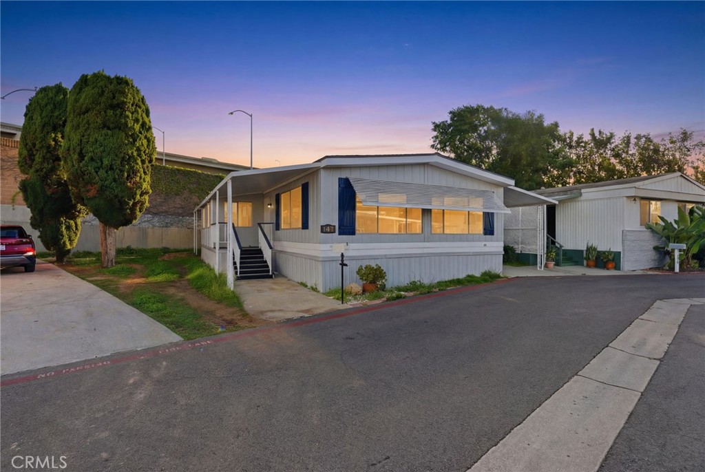 141 E Coronado Lane, Tustin CA 92780 - photo 2