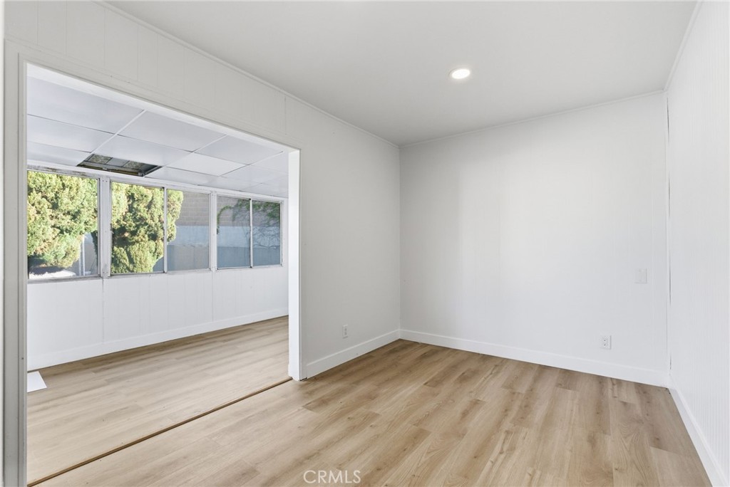141 E Coronado Lane, Tustin CA 92780 - photo 27