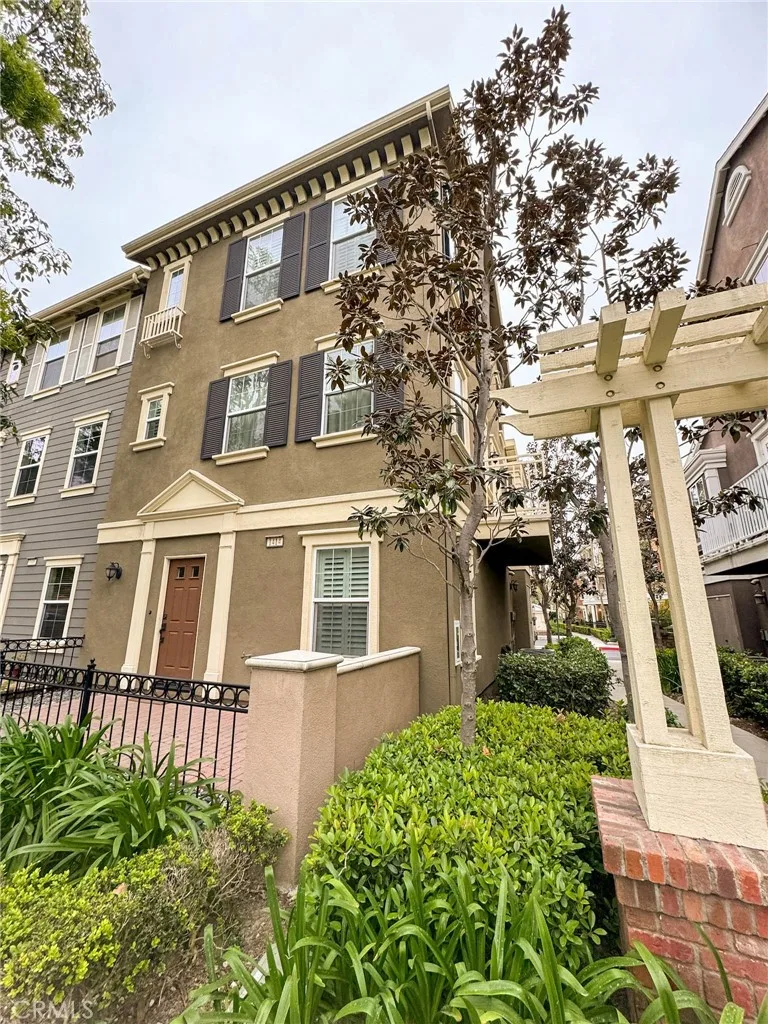 1414 Montgomery Street, Tustin, CA 92782