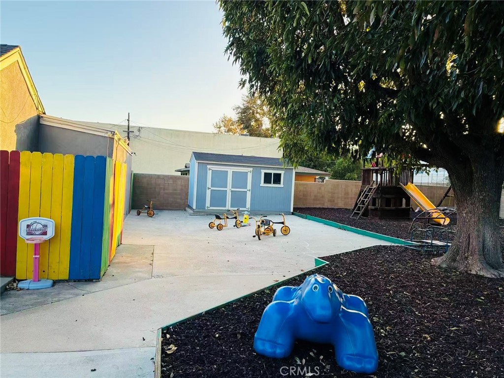 14211 Newport, Tustin CA 92780 - photo 15