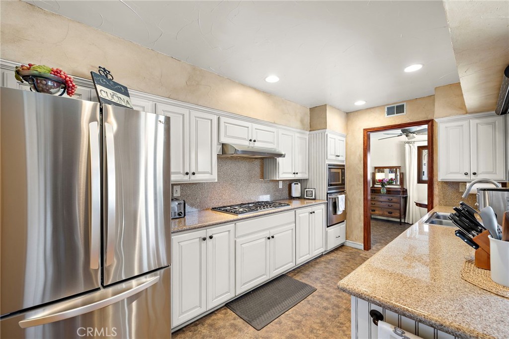 14222 Shasta Way, Tustin CA 92780 - photo 18