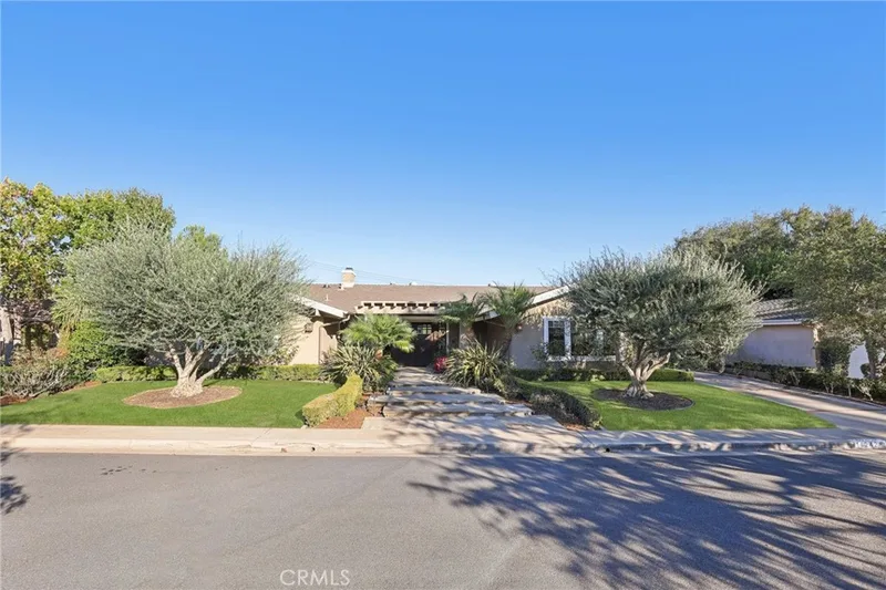 14242 Acacia, Tustin