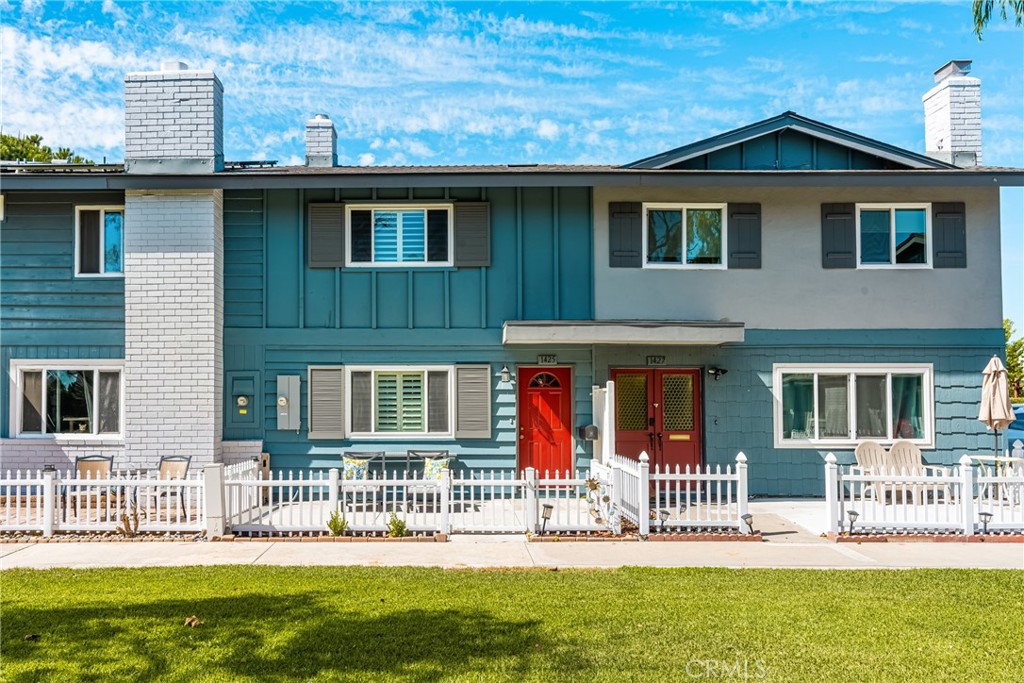 1425 Sycamore, Tustin CA 92780 - photo 1