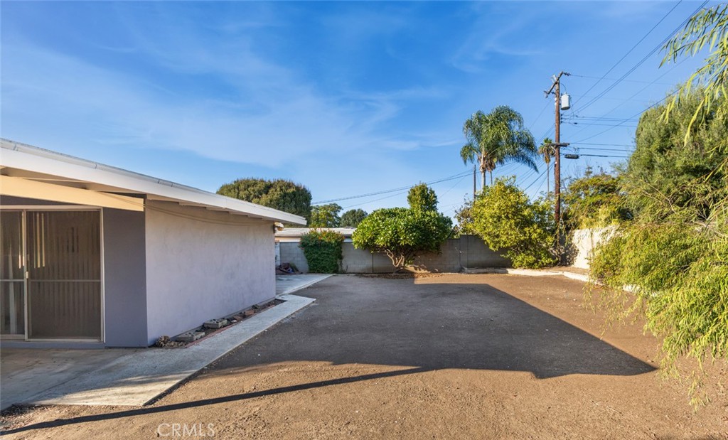 14382 Livingston Street, Tustin CA 92780 - photo 22