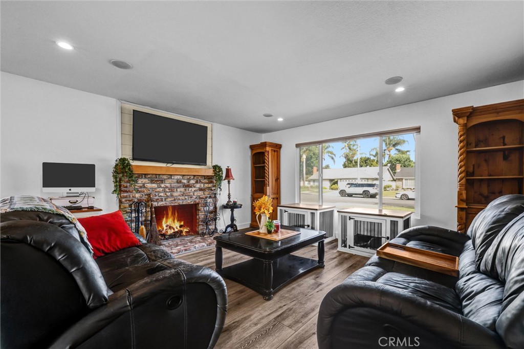 14442 Pinebrook, Tustin CA 92780 - photo 11