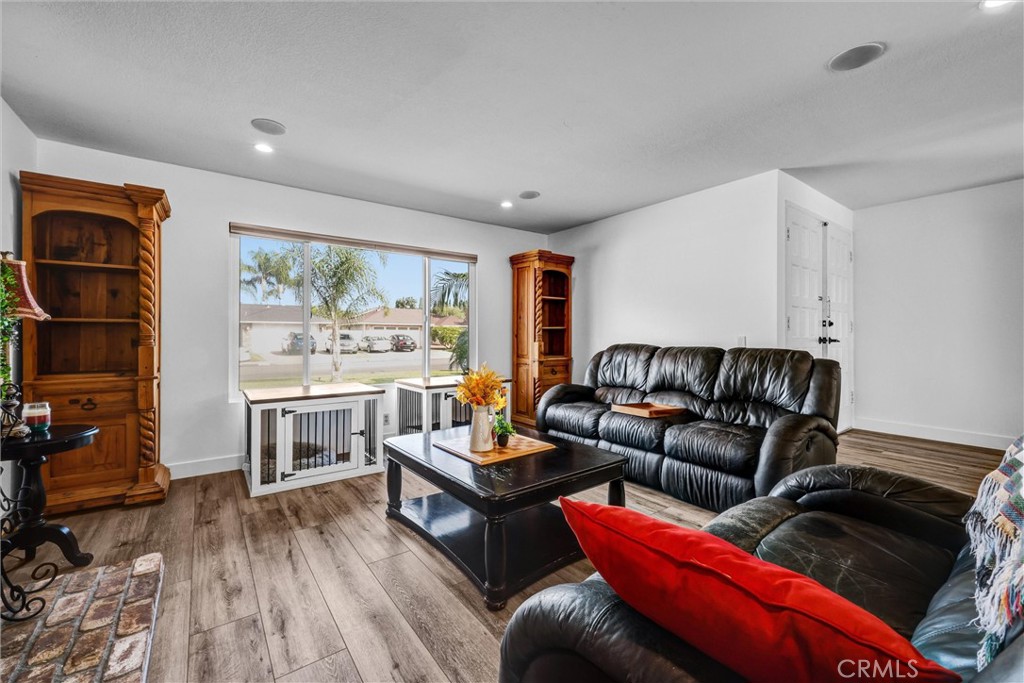 14442 Pinebrook, Tustin CA 92780 - photo 13