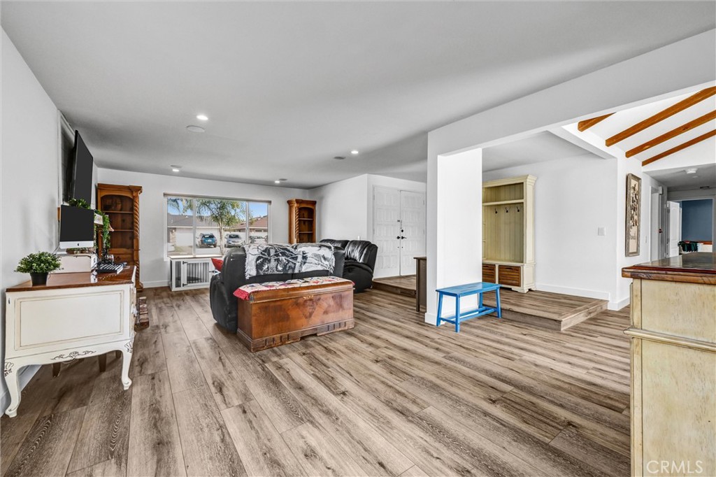 14442 Pinebrook, Tustin CA 92780 - photo 15