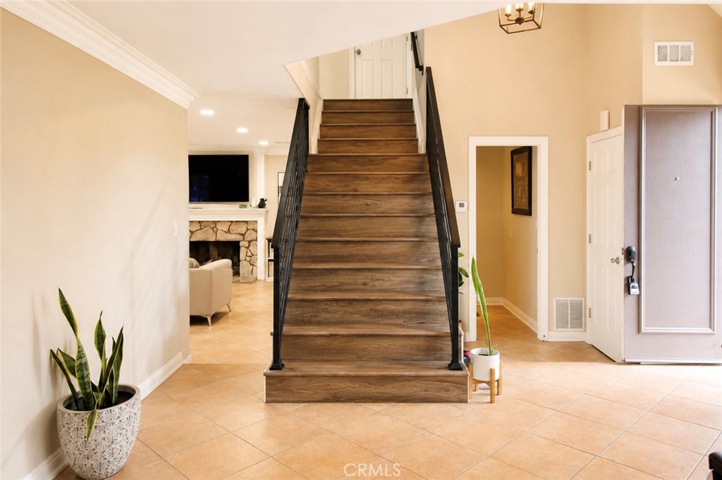 14522 Emerywood Road, Tustin CA 92780 - photo 8