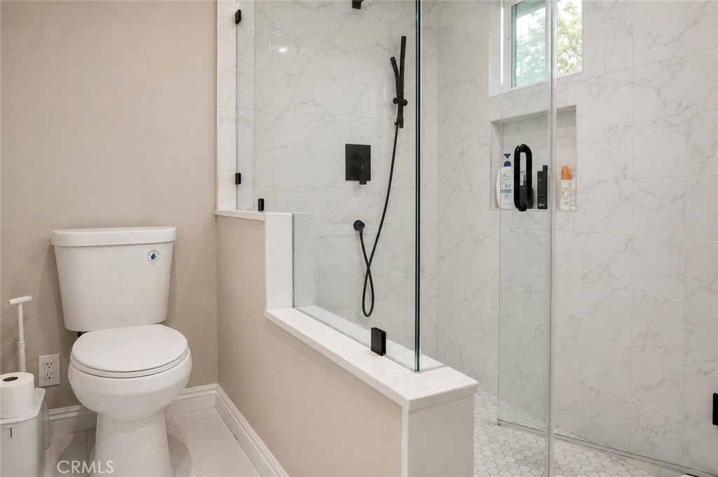 14522 Emerywood Road, Tustin CA 92780 - photo 17