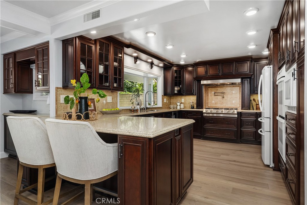 Kitchen - 14681 Danborough Road, Tustin CA 92780 - photo 1