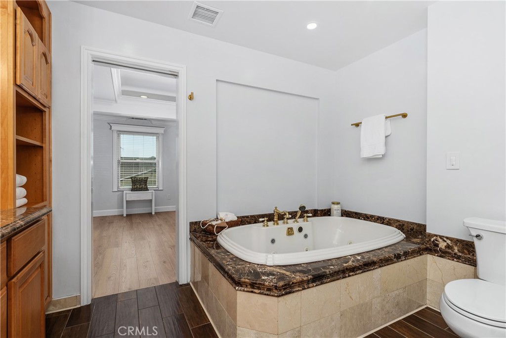Primary Bath - 14681 Danborough Road, Tustin CA 92780 - photo 15