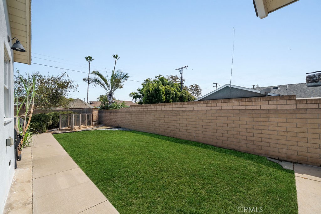 14752 Romanza, Tustin CA 92780 - photo 26