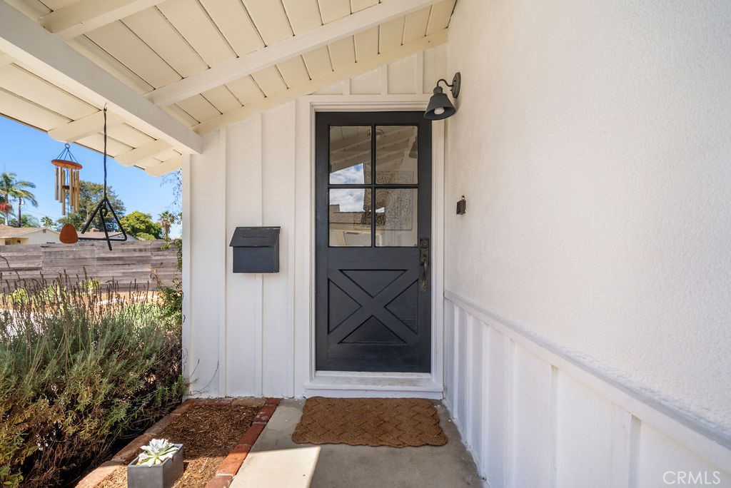 Covered Front Entrance - 14752 Romanza, Tustin CA 92780 - photo 31