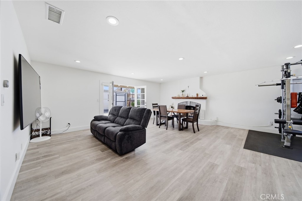 14762 Carfax, Tustin CA 92780 - photo 5