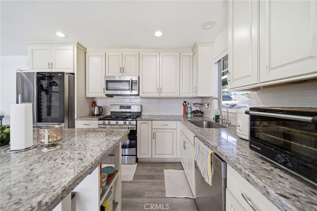 14762 Carfax, Tustin CA 92780 - photo 25