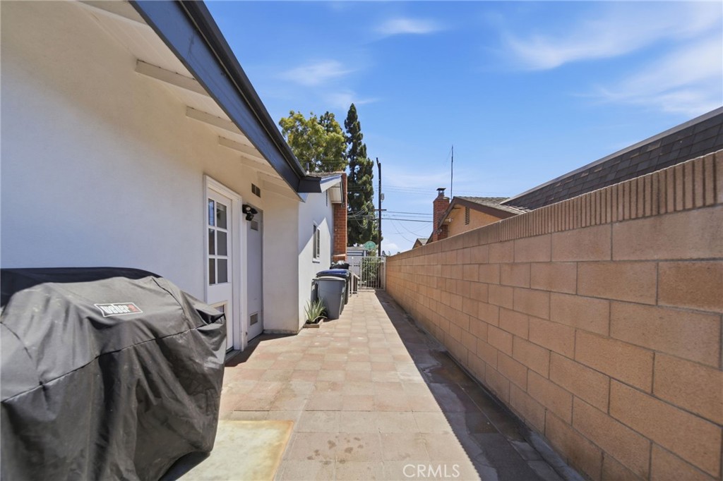 14762 Carfax, Tustin CA 92780 - photo 39
