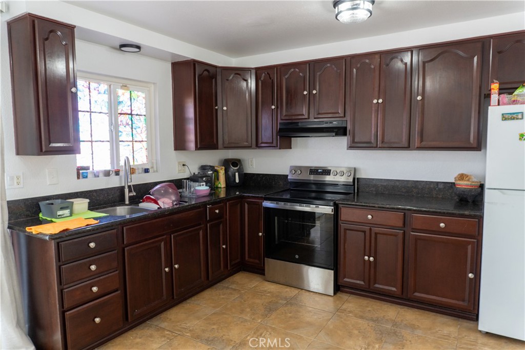 14802 Newport Ave 2B, Tustin CA 92780 - photo 5