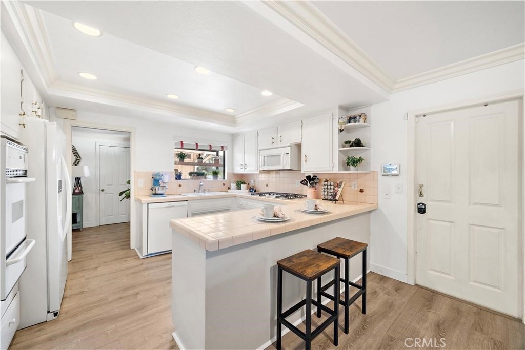 1481 Lance, Tustin CA 92780 - photo 19