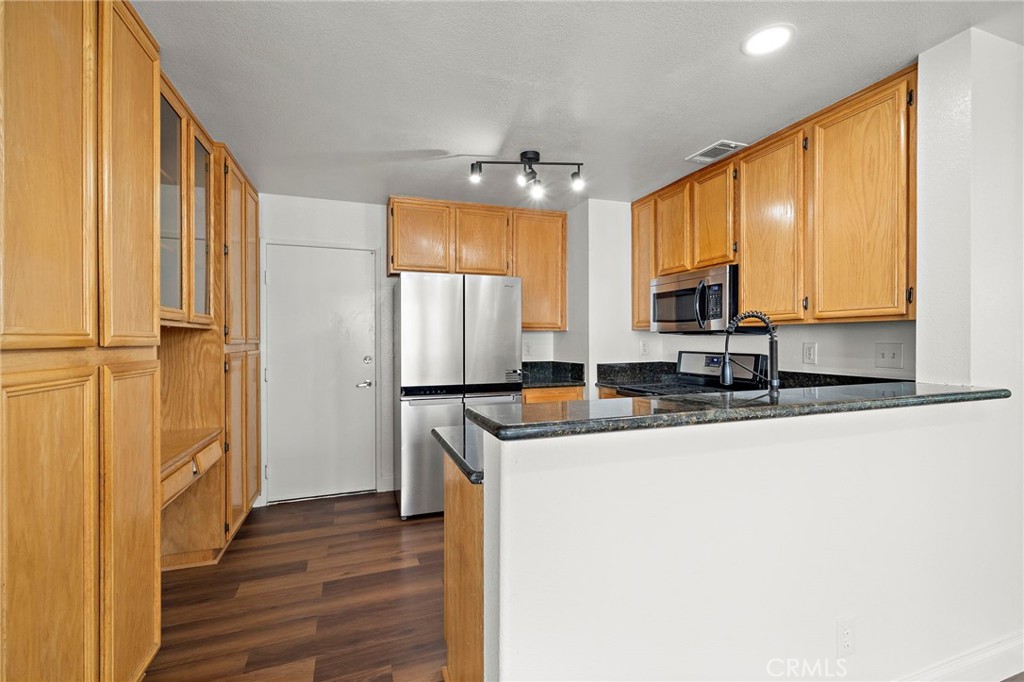 14840 Kara Court, Tustin CA 92780 - photo 10