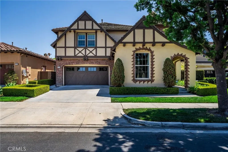 15240 Severyns Road, Tustin