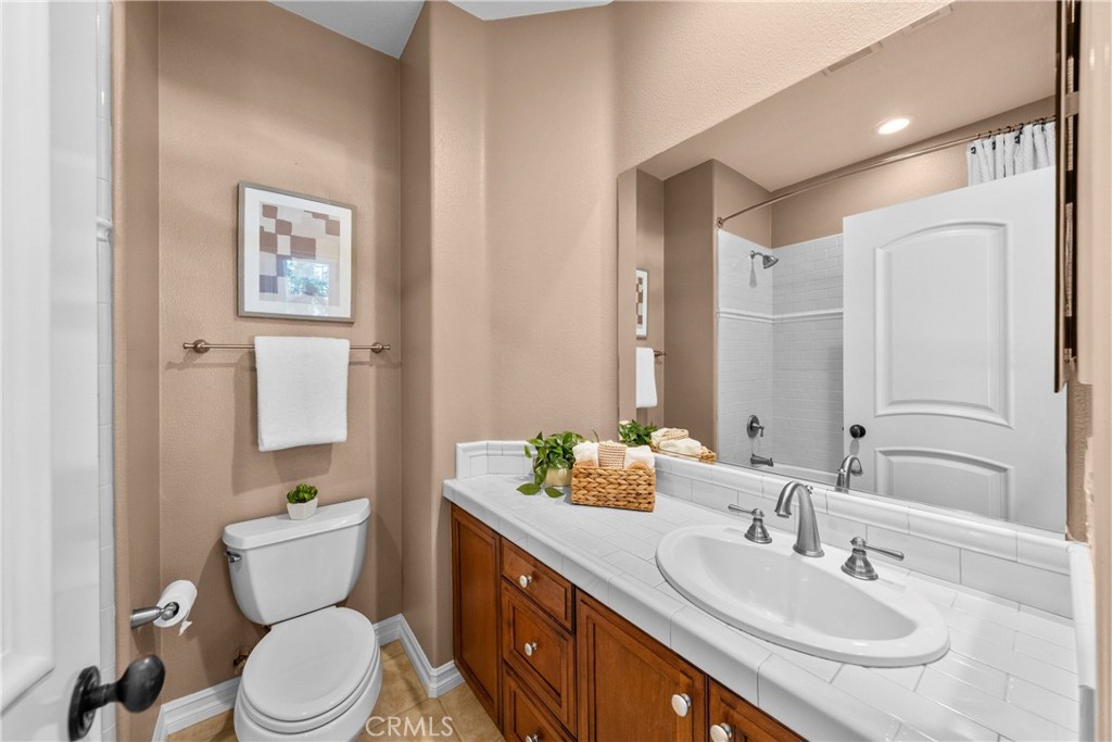 15240 Severyns Road, Tustin CA 92782 - photo 17